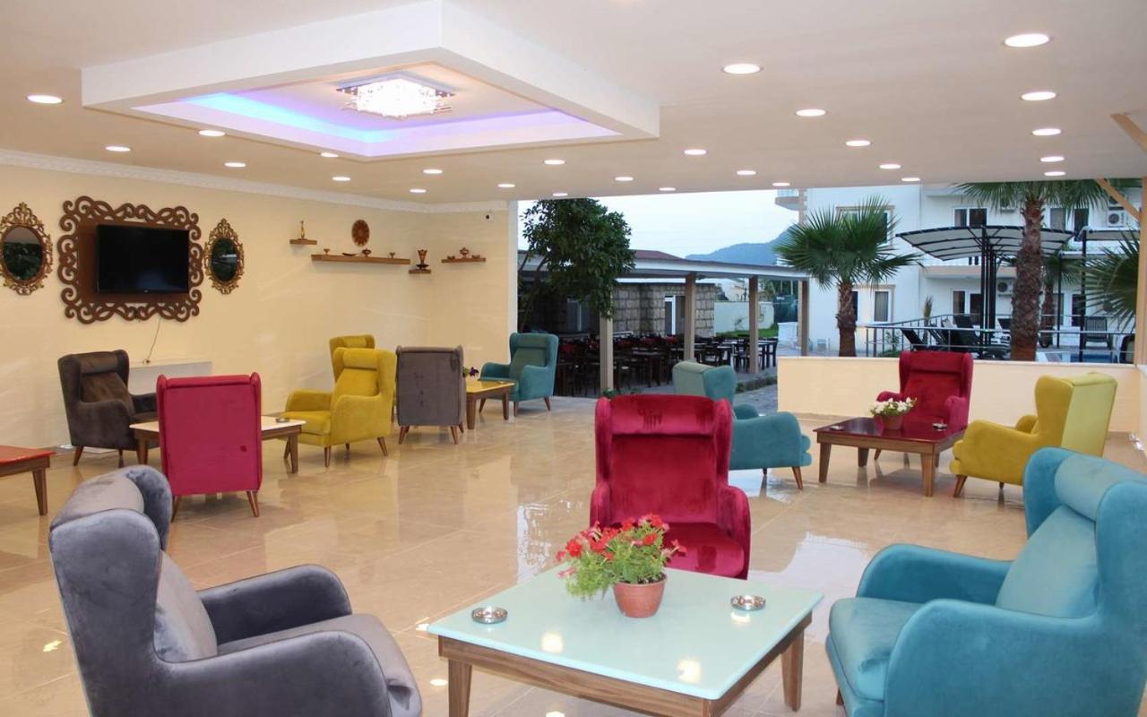 Castle Park Hotel 벨디비 외부 사진